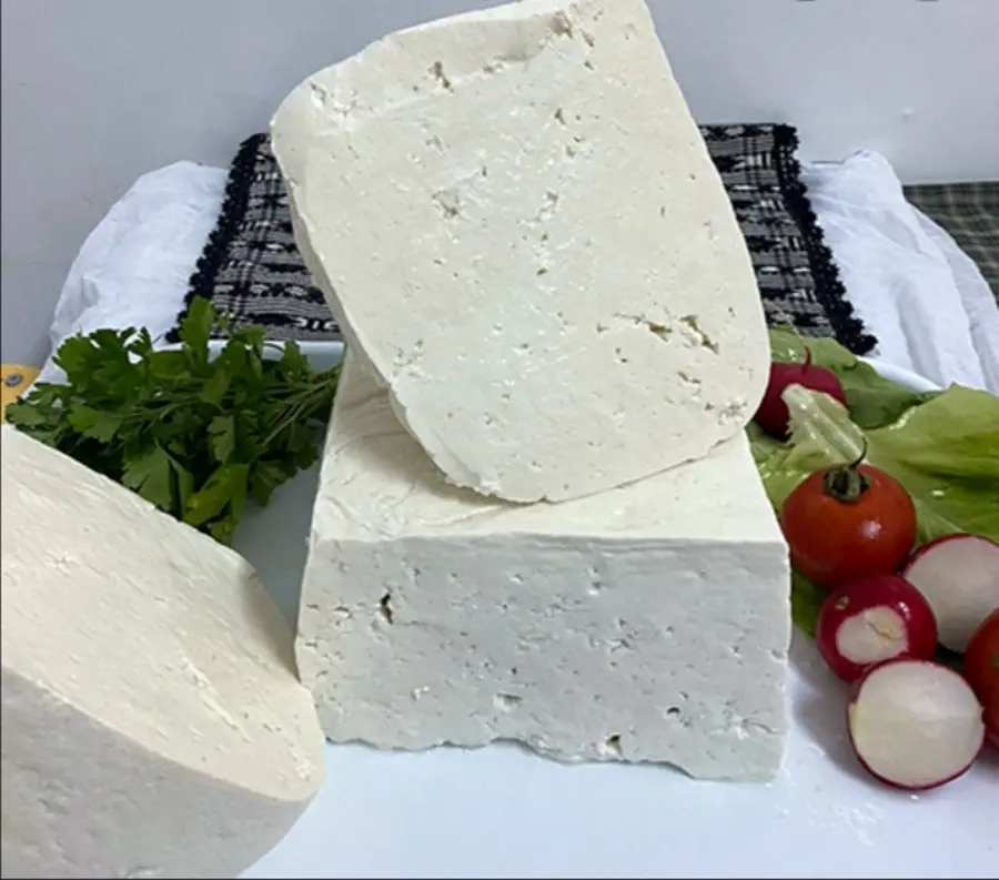 Caș din lapte de oaie Gulianca 1kg